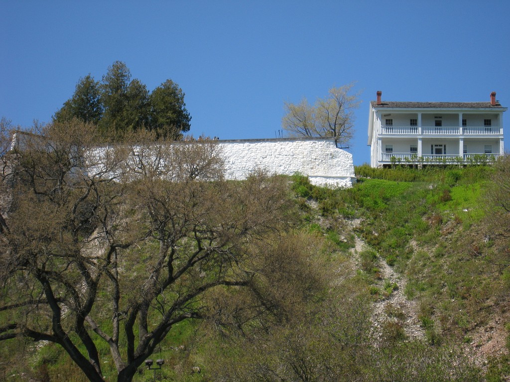 Mackinaw Island Area May 2008 0772.jpg - May 24 2008 a trip to Mackinac City for a 5 M race and a visit to Mackinac Island. A day to the UP, Paradise, Whitefish Point and Tahquamen Falls. This was followed by trips to Petoskey and Charlevoix.